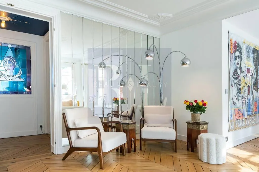 Appartamento Dauphine Saint Germain 6th Arr 2bedrooms Parigi