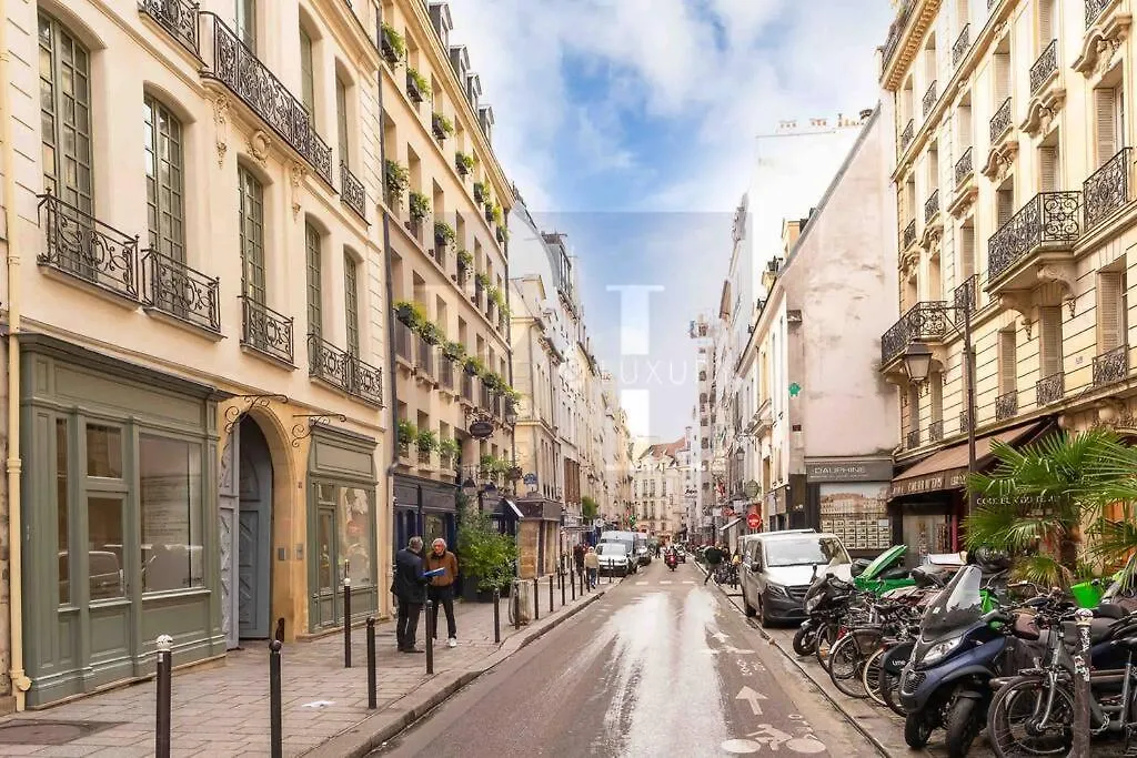Appartamento Dauphine Saint Germain 6th Arr 2bedrooms Parigi